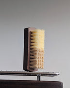 DUAL-BRISTLES BRUSH